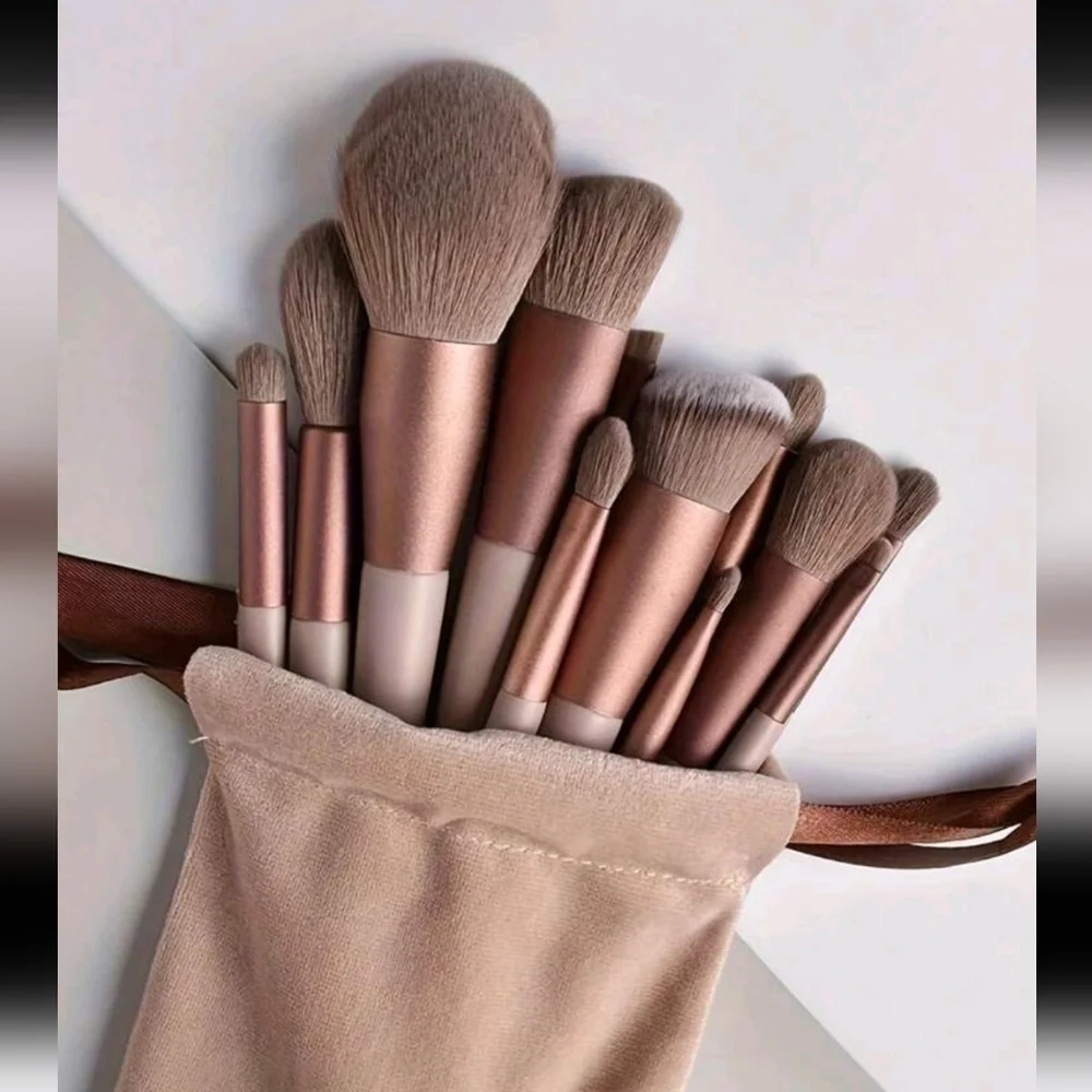 13 Pcs Makeup Brushes with Small Pouch NWT Mauve Tan Purple color